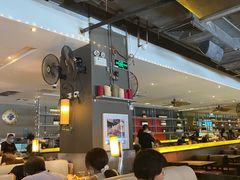 大堂-大头虾越式风味餐厅(光明广场店)