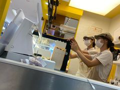 -中航城君尚购物中心