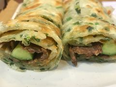 葱饼卷牛肉-台北楚楚园馅饼粥(虹桥南丰城店)