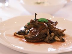 碳烤乳鸽，甜豆，旱金莲醋汁-Jean Georges