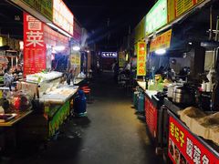自助取餐区-洪河半边街夜市