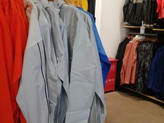 -UNDER ARMOUR(新燕莎奥莱店)