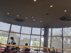 大堂-星巴克(武汉金色港湾店)