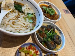 -白沙肴·长沙米粉.小炒湘菜(石厦时代广场店)