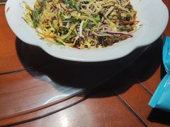 -老码头黑皮肘子锅包肉(赣水路店)