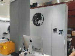 -卓梵美发·精品Salon