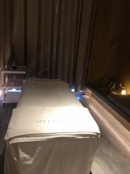 -AURAS璈然科技护肤中心
