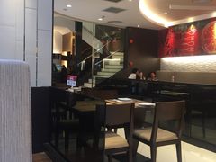 -必胜客(WOW中心城店)