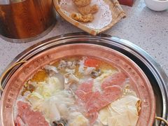 -阿婆情腊排骨火锅(金虹路店)