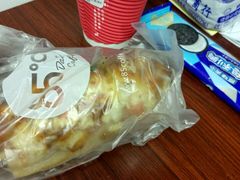 -85度C(生甜甜圈研究工坊·上海平凉店)