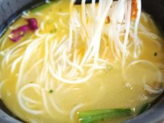 -桥香园过桥米线(国贸店)