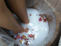 -郑远元专业修脚房(商乐店)