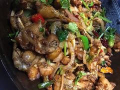 -西街夜油条·麻团包乌饭