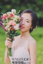 -巴黎婚纱摄影工作室