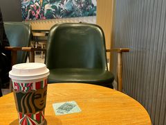 -星巴克(成都市中海右岸环宇坊店)