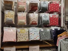 -优衣库(北京首开福茂宋家庄购物中心店)