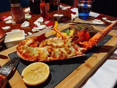碳烤波士顿龙虾配混合时令蔬菜-YUE·6·西式融合餐厅(外滩六号店)