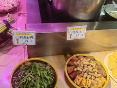 -乔家小院•非遗驴肉•本地小海鲜(滨河路店)