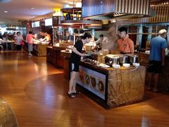 自助取餐区-广州中心皇冠假日酒店-环市食坊·海鲜自助餐厅