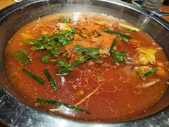 -野山舂·贵州现舂酸汤火锅(鸿通城店)