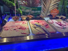 -布罗城堡自助烧烤(鸿通城购物中心店)