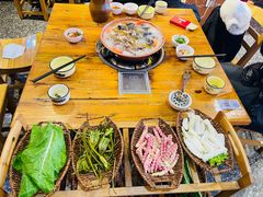 -阿婆情腊排骨火锅(金虹路店)