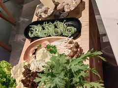 -左庭右院鲜牛肉火锅(环球港店)