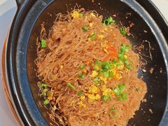 -阿瓦山寨·湘菜现炒·剁椒鱼头王(咸阳总店)