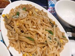 炒粿条-陈鹏鹏潮汕菜(欢乐海岸 海边景观店)