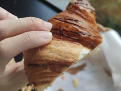 芝心流奶羊角包-麦田工坊(月湖店)