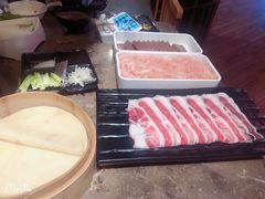 -三人行骨头王火锅(长寿店)
