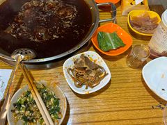 -毛毛老火锅(八年观音桥店)