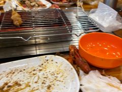 -哈尔滨小酒馆·鲜肉现穿自助烧烤(康新花园店)