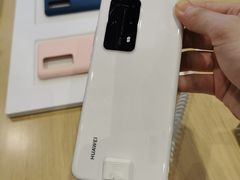 -华为授权体验店(万航渡路)