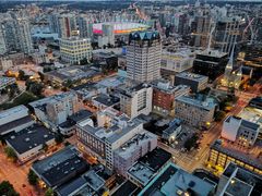 -Top Of Vancouver Revolving Restaurant