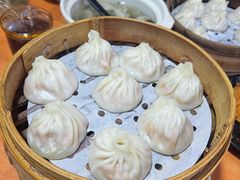 -莱莱小笼·乔艾