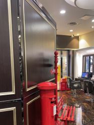 点击看大图 -八佰伴8008星级形象店