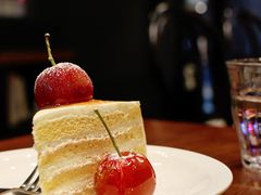 山楂奶油蛋糕-black rainbow coffee