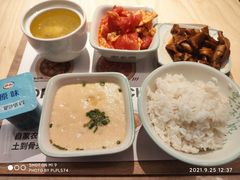-老乡鸡(上海白玉兰广场店)