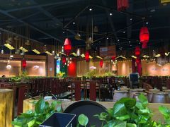 -老滇山寨•云南特色菜•地方菜•民族风情歌舞表演(金碧店)
