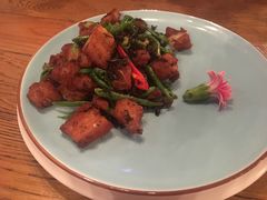 -爱啤精酿·民谣酒馆(滨江店)