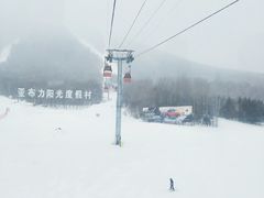-亚布力新体委滑雪场