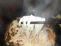 -花溪巷牛肉粉(泉城路店)