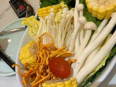 健康养生拼盘-探窝·竹笙椰子鸡(杨箕店)