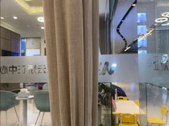 -维乐口腔(美维云门诊陆家嘴店)