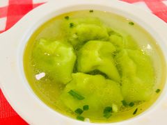 -新镇江酒家(南京西路店)