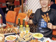 -威记烧嘢·南宁烧烤·超级生牛(绿地店)