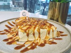 焦糖海盐杏仁蛋糕-C+ cake shop(天河南一路小区店)