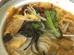-丽丽三鲜螺蛳粉(田林路店)