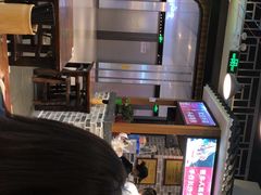 -黑白电视长沙小吃(美林M·LIVE天地东座店)